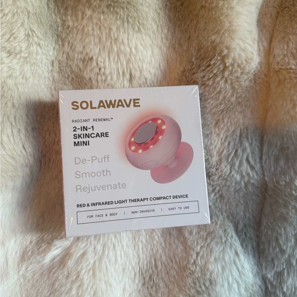 SolaWave Radiant Renewal 2-in-1 Skincare Mini - Pink